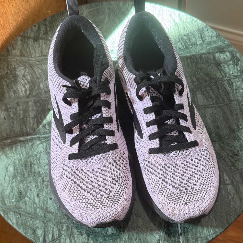 Brooks Women's Black and White Sneakers Revel 5